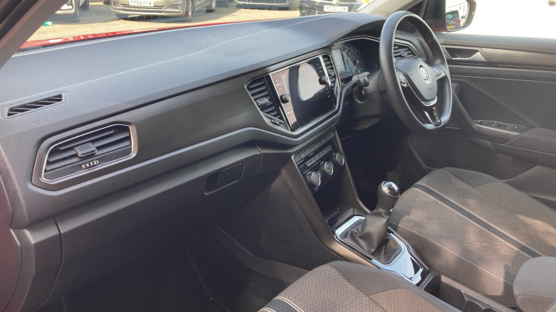 Volkswagen T-Roc 1.5 TSI EVO Design 5dr Petrol Hatchback